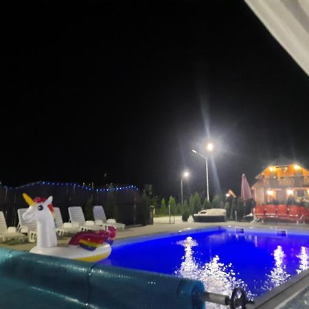 Live Nature Bihac Luaran gambar