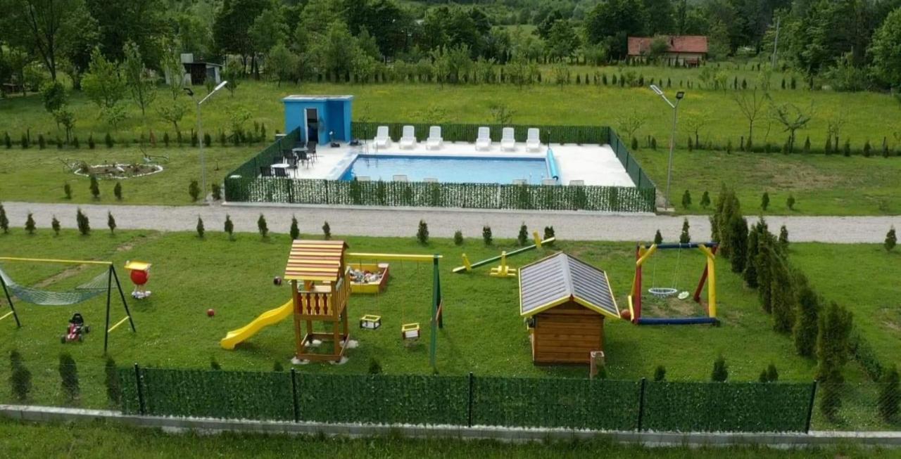Live Nature Bihac Luaran gambar